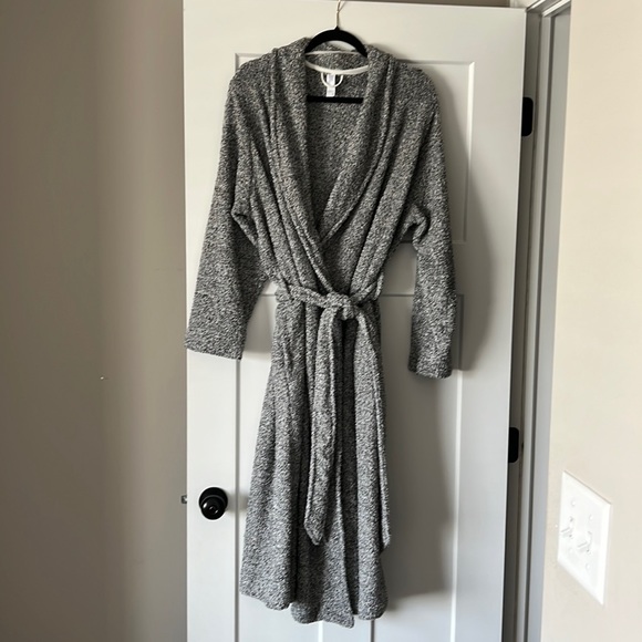 stars above Intimates & Sleepwear Stars Above Robe Barefoot Dreams